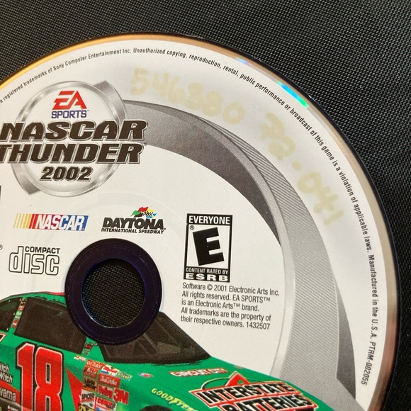 NASCAR Thunder 2002 PS2 Game Disk Case Manual (Sony PlayStation 2, 2001) Racing - Picture 7 of 7